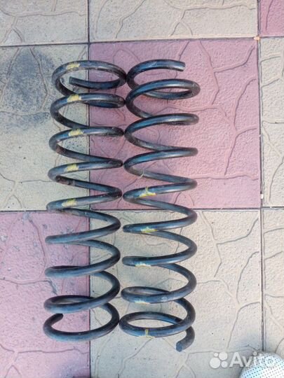 Пружины передние