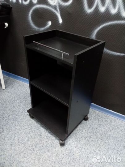 Косметологический столик, тележка