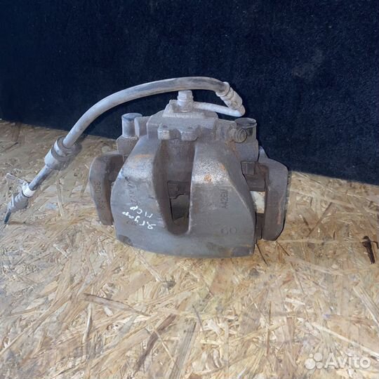 Jaguar I-Pace X590 Суппорт передний в сборе левый