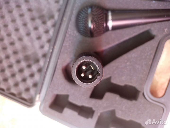 Микрофон вокальный