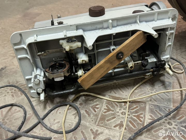 Швейная машинка Чайка бу