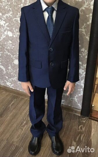 Продам костюм