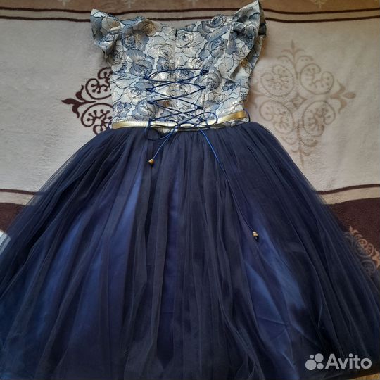 Нарядное платье для девочки
