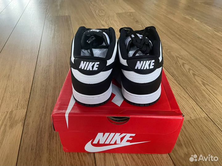 Nike Dunk Low Retro white black Panda