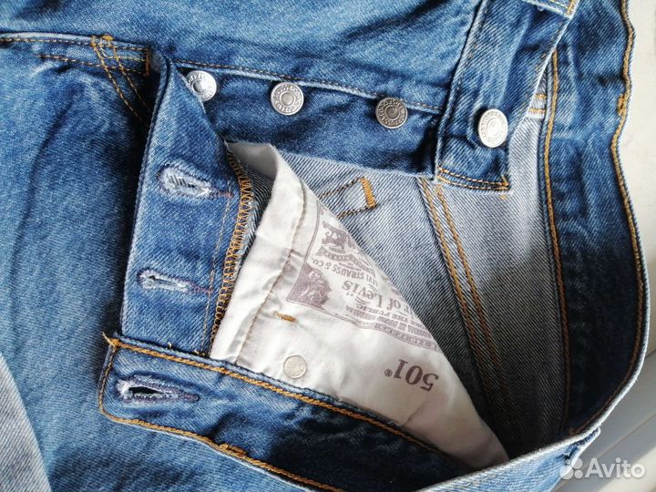 Джинсовые шорты levis