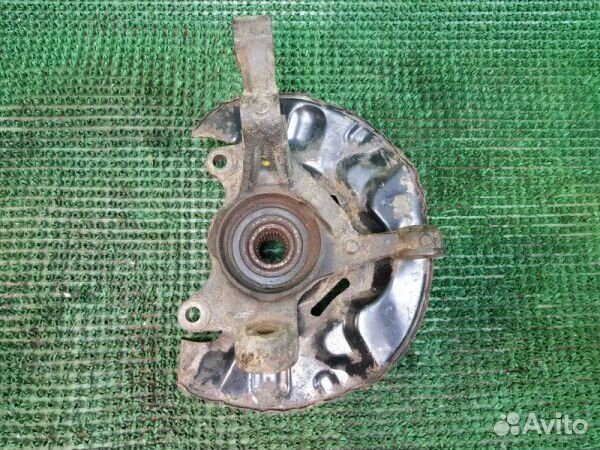 Кулак поворотный передний правый Toyota Corolla 9