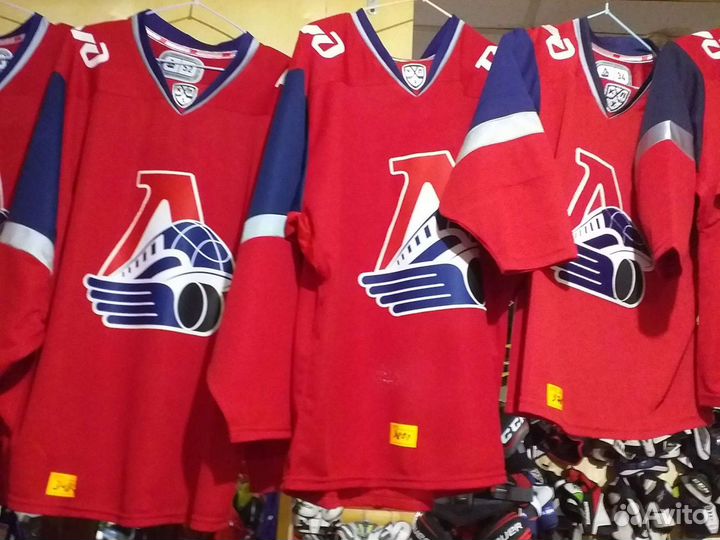 Свитер хокейный новый детск и взрослый
