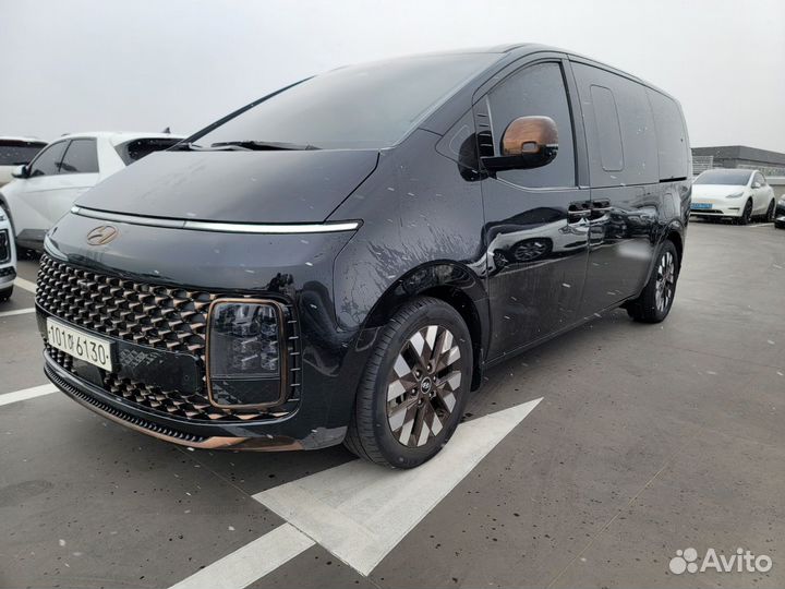 Hyundai Staria 2.2 AT, 2022, 59 990 км