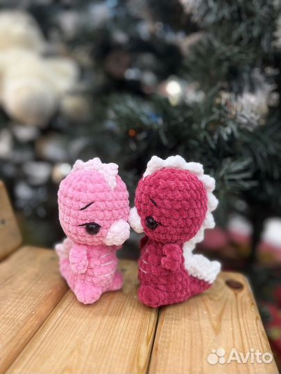 Вязаная игрушка Динозавр