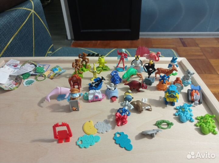 Фигурки киндер завры липперы