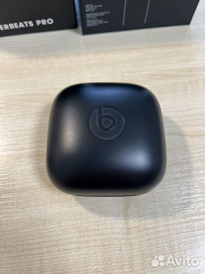 Беспроводные наушники beats powerbeats pro