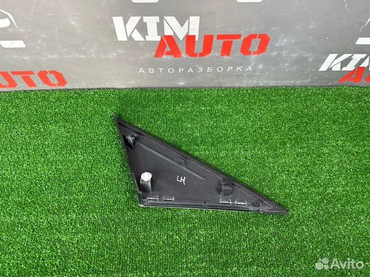 Накладка переднего крыла левая Ford Focus 3 2.0L