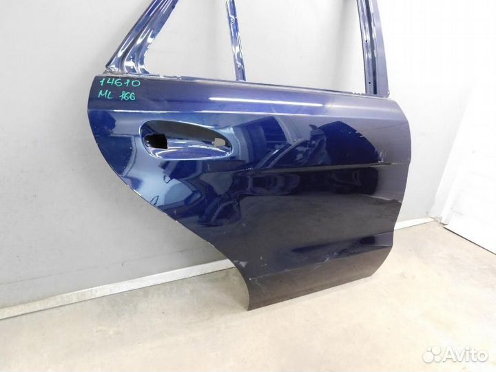 Дверь задняя правая Mercedes-Benz M-Class