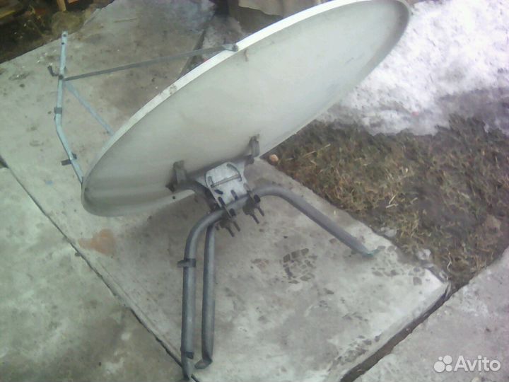 Спутниковая тарелка