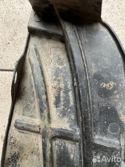 Подкрылок задний infiniti fx35 s50