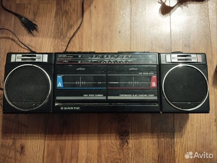 Радиоприемник sanyo m w703k