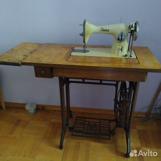 Швейная машина tikka