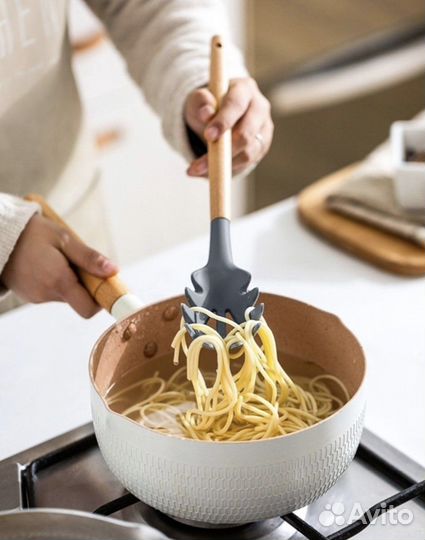 Набор кухонных принадлежностей