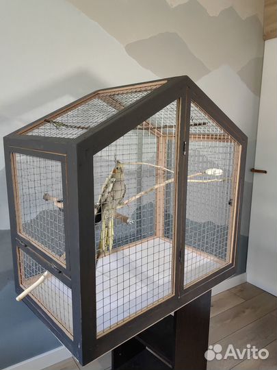 Клетка из дерева для птиц (экзотических животных)