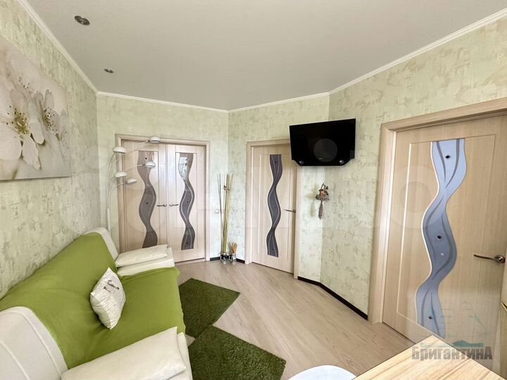 2-к. квартира, 71,1 м², 13/18 эт.