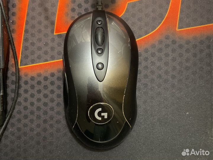 Клавиатура и мышь, коврик, держатель для провода