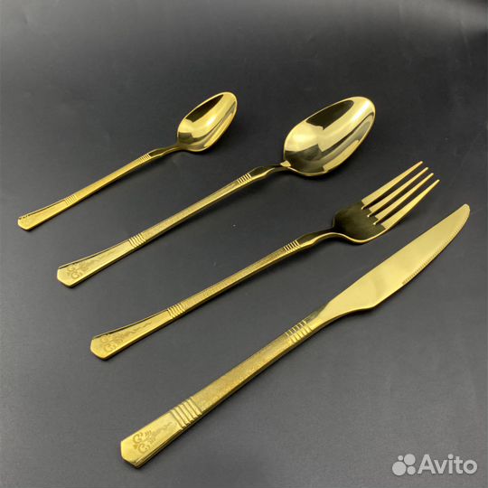 Набор золотых столовых приборов на 6 персон