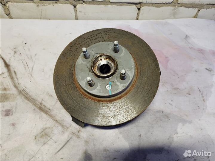 Кулак поворотный правый Chevrolet Aveo T300 A14XER