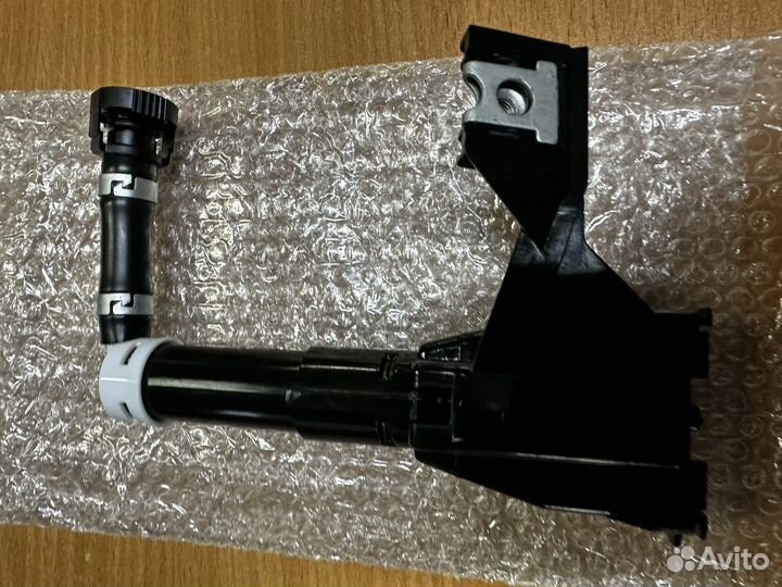 Омыватель фары Ленд крузер 200 правый