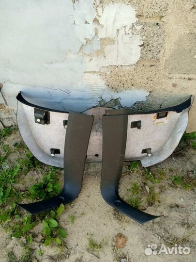 Обшивка крышки багажника opel Astra h gtc+ замок