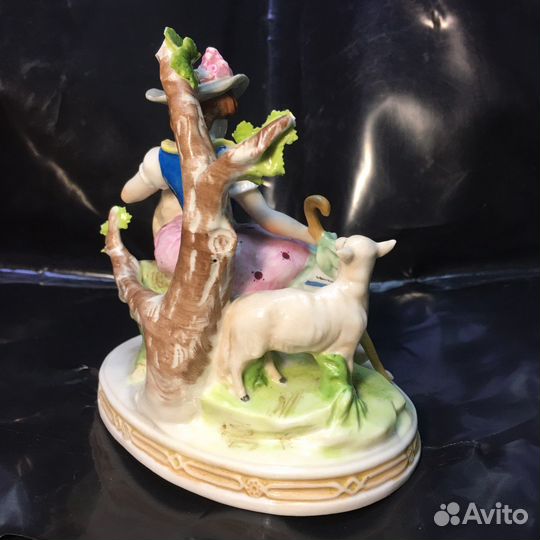 Фарфоровые статуэтки антиквариат
