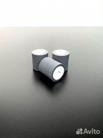 2HS08260 Ролик ручной подачи оригинал Kyocera