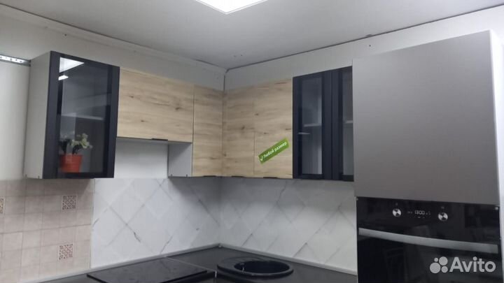 Кухонный гарнитур угловой