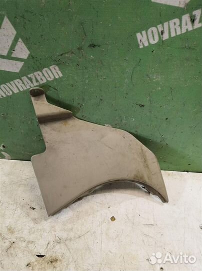 Накладка стойки Тойота Хайлендер