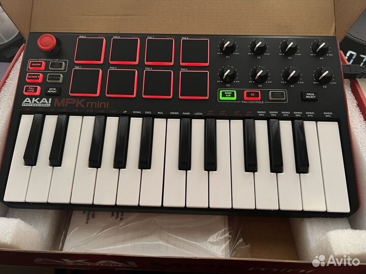 Мидиклавиатура akai MPK mini mk2