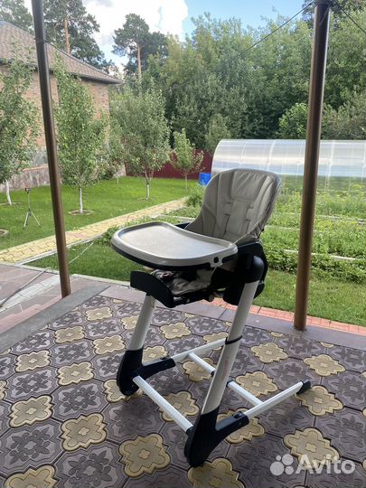 Стульчик для кормления pituso