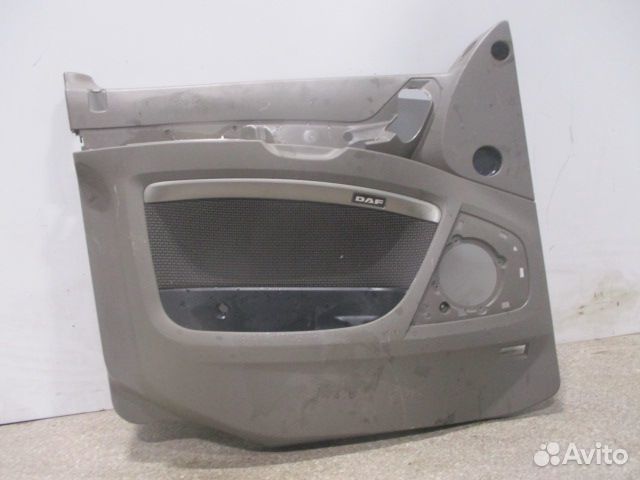 Обшивка двери левая DAF 1679385