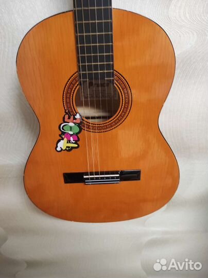 Акустическая гитара в новом состояние