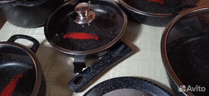 Сковорода, казан, кастрюля, блинница Горница