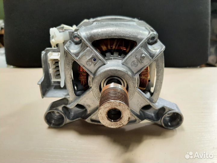 Двигатель для см Electrolux EWW 167580 W