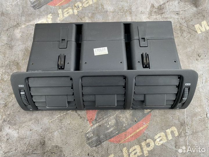 Воздуховод центральный в торпеду w163. Япония