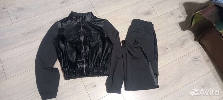 Спортивный костюм женский