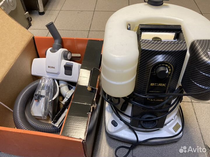 Профессиональный пылесос Bork V601