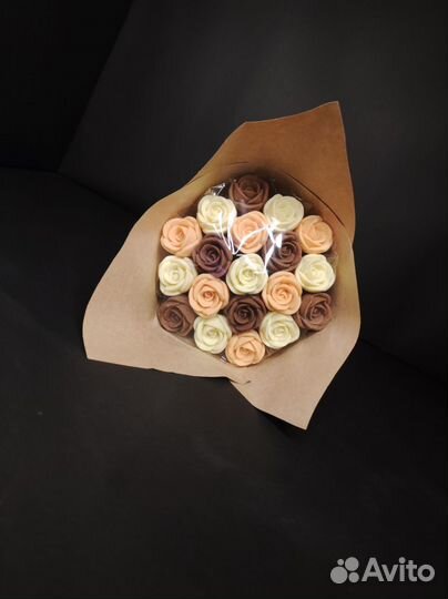 Шоколадные Розы - 19 шт в Букете