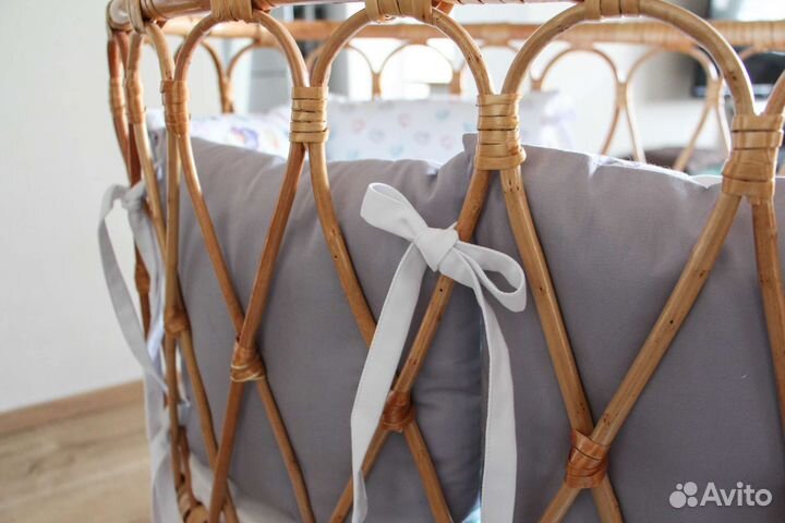 Бортики в кроватку новые