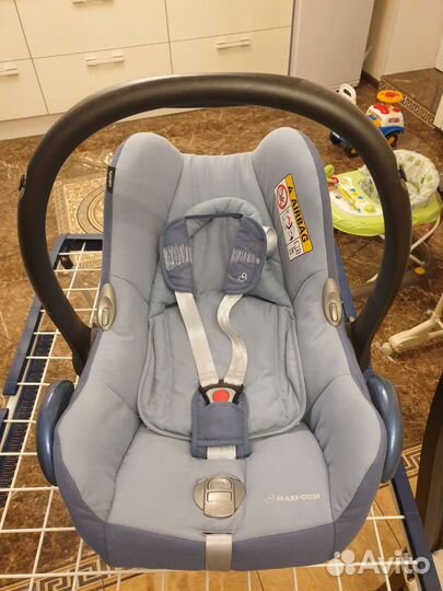 Автолюлька-переноска Maxi-Cosi Cabriofix