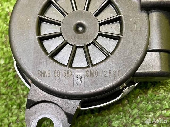 Мотор стеклоподъемника передний левый Mazda Cx-5