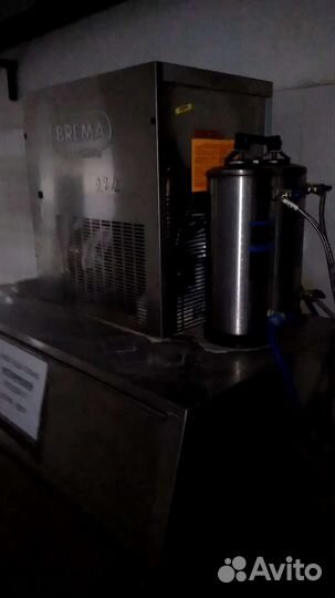 Льдогенератор brema G250W-Q с бункером