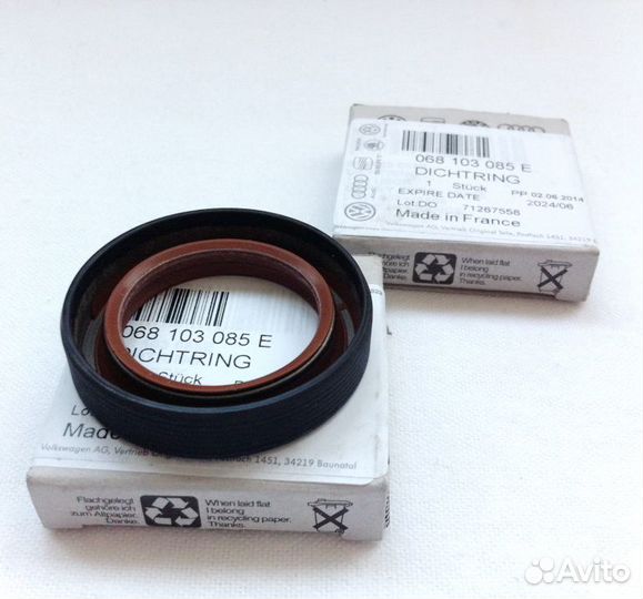 Сальник коленвала передний VAG 068103085E