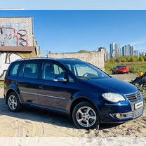 Volkswagen Touran 1.4 AMT, 2007, 200 000 км, с пробегом, цена 695 000 руб.