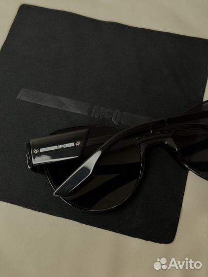 Alexander mcqueen очки